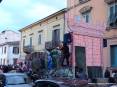 Carnevale Piombino 2009 - Il carro di Shrek da via Renato Fucini procede lentamente verso Corso Italia