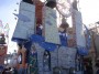 Carnevale di Viareggio 2010 - Le torri e le campane posteriori del carro Notre Dame...l