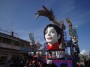 Carnevale di Viareggio 2010 - la parte anteriore di Thriller party di Gionata Francesconi, carro di prima categoria in onore del re del pop Michael Jackson, piazzato undicesimo nella classifica carri di prima categoria - Fotografia febbraio 2010