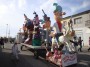 Carnevale di Viareggio 2010 - Parte della mascherata di gruppo Trotta Trotta Trottalemme di Giorgio Bomberini. La mascherata ha ottenuto la quinta posizione in classifica finale - Fotografia febbraio 2010