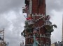 Carnevale di Viareggio 2010 - La torre dei banchieri con i funzionari che tentano la scalata sullo stupendo carro Far finta di essere sanidi Fratelli Cinquini Umberto & Stefano Cinquini. Il carro si  piazzato primo nella classifica finale di seconda categoria - Fotografia febbraio 2010