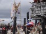 Carnevale di Viareggio 2010 - Parte della coreografia e dei ballerini a bordo del carro Far finta di essere sanidi Fratelli Cinquini Umberto & Stefano Cinquini - Fotografia febbraio 2010