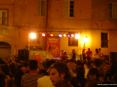 Luminara San Ranieri 2008 Pisa (PI) - Da un piccolo palco un gruppo di ragazzi anima la serata di piazza La Pera