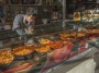 Mercato Centrale Firenze - Invitante bancone di Rosi e Soderi con polpette, verdure e carni fritte con maestria - Fotografia Toscana febbraio 2015