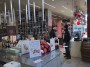 Mercato Centrale Firenze - Non solo vini toscani nella cantina del mercato... - Fotografia Toscana febbraio 2015