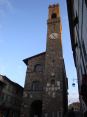 Montalcino (SI) - Il singolare Palazzo Comunale: l