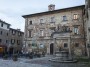 Montepulciano (SI) - Palazzo Capitano del Popolo e Pozzo dei Grifi e dei Leoni ideato da Antonio da Sangallo il Vecchio - Fotografia Toscana marzo 2015