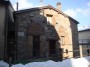 Montieri (GR) - Prospetto della antica Casa Torre Narducci. Situata nel cuore del centro storico del paese la casa appartenne alla famiglia Narducci che sfruttò per secoli le miniere delle Carbonaie. L