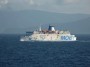 Navi e traghetti in Toscana - Il traghetto Ro-Ro Moby Lally naviga verso Piombino dopo la partenza da Portoferraio - Fotografia 7 giugno 2012