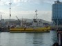 Navi e traghetti in Toscana - Il rimorchiatore giallo antinquinamento Castalia Jerzy ormeggiato in banchina nel porto di Piombino - Fotografia 11 giugno 2012