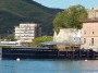Navi e traghetti in Toscana - Le slanciate linee dello yacht di lusso Blade ormeggiato a Portoferraio  - Fotografia 1 settembre 2012