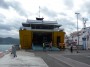 Navi e traghetti in Toscana - Portellone di poppa durante le operazioni di imbarco del traghetto veloce Corsica Express Seconda a Portoferraio  - Fotografia 1 settembre 2012