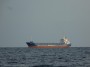 Navi e traghetti in Toscana - Il cargo Wessel Kastor ormeggiato davanti al porto toscano di Piombino - Fotografia 25 ottobre 2012
