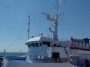Navi e traghetti in Toscana - Ponte superiore, plancia di comando e scialuppa di salvataggio numero 2  della M/N Moby Baby ormeggiata a Piombino - Fotografia giugno 2013