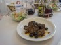 Sagra del Cinghiale 2015 Certaldo (FI) - Cinghiale in salmì con olive nere ed insalata mista - Fotografia Toscana aprile 2015