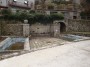 Santa Fiora (GR) - Antica fonte con lavatoi in pietra - Fotografia febbraio 2010