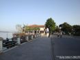 Torre del Lago Puccini, Viareggio (LU) - Il piazzale sulla sponda del lago offre una passeggiata in un