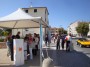 Tutti pazzi per la palamita 2011 - Uno degli punti assaggio, stand nei quali  possibile godere di assaggi di piatti marinareschi tipici e innovativi tra gusto e profumo di mare e di buon pesce cucinato con sapienza ed abilit - San Vincenzo (LI), Fotografia 8 maggio 2011, Toscana