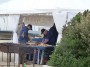 Tutti pazzi per la palamita 2012 - Preparazione dei braceri per le sardine grigliate e del pane per le acciughe sotto pesto - San Vincenzo (LI), Fotografia 6 maggio 2012, Toscana