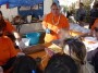 Tutti pazzi per la palamita 2013 - Visitatori in fila per gustare l