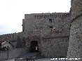 Piombino (LI) - Una porta di accesso al castello di Piombino nelle robuste mura difensive (MAG2006)